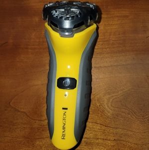 RemingtonRemington Virtually Indestructible Rotary Shaver